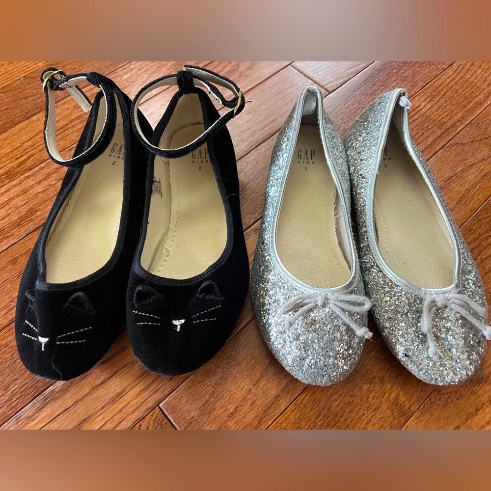 Girls Dress Shoes - size 2